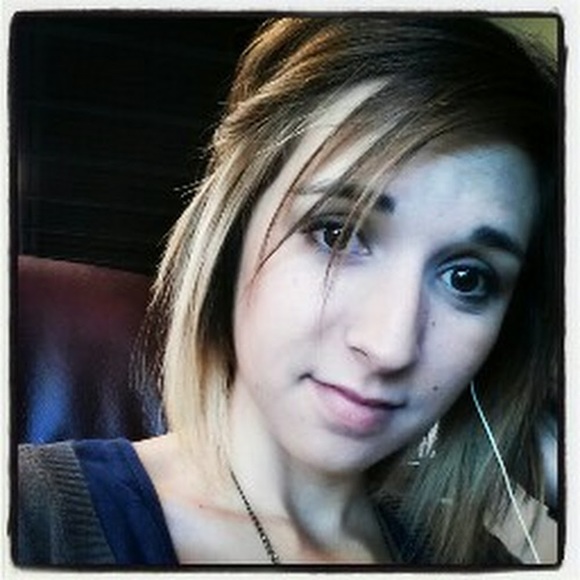 Meet your Posher, Rachel - Picture 1 of 1